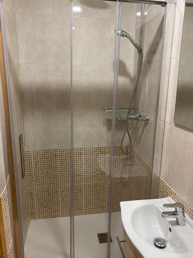 Single Room In My Apartment At The Beach فالنسيا المظهر الخارجي الصورة