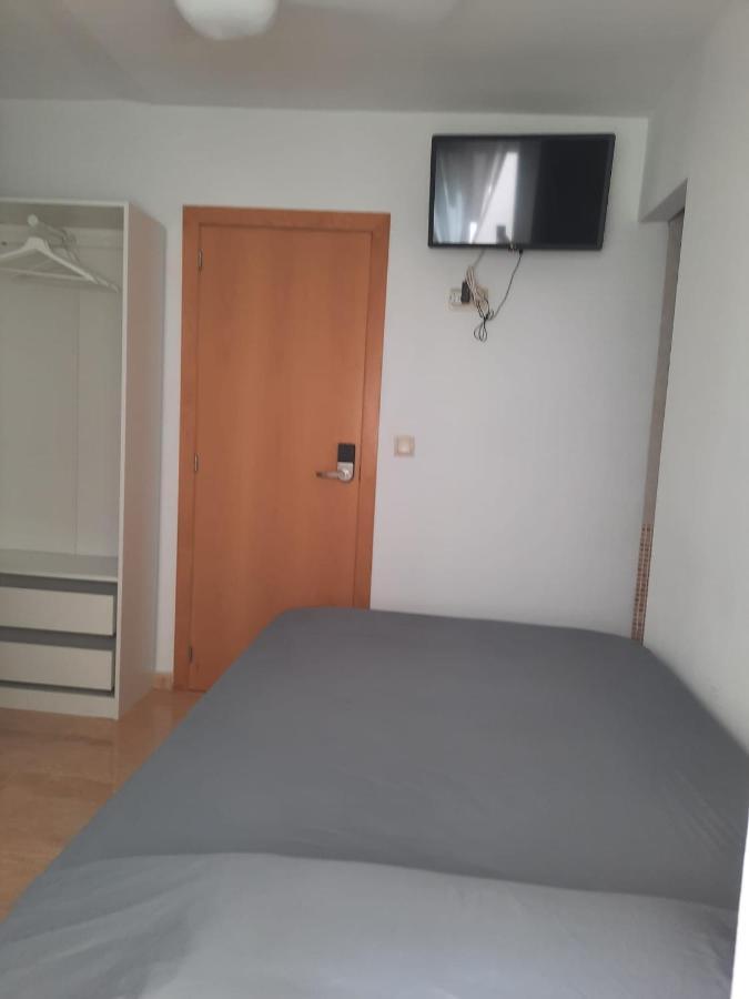 Single Room In My Apartment At The Beach فالنسيا المظهر الخارجي الصورة